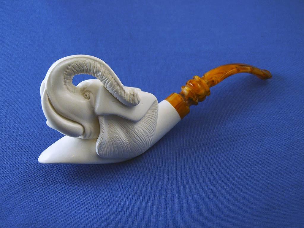 me-400-and-meerschaum-pipes
